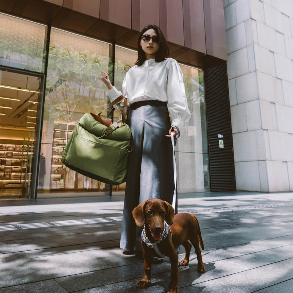 Luxusní podsedák pro psy z umělé kůže - Urban Voyager