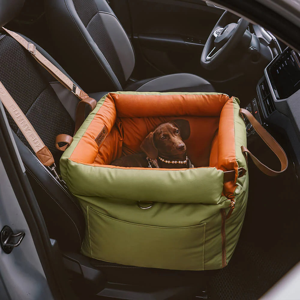 Luxusní podsedák pro psy z umělé kůže - Urban Voyager